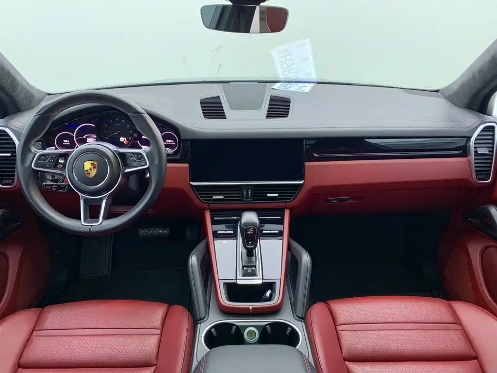 Porsche Cayenne 2021 — фото 18