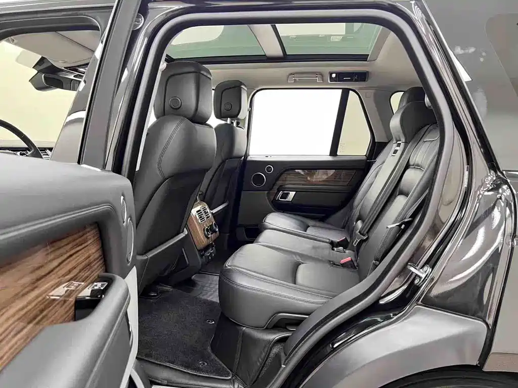 Land Rover Range Rover 2019 — фото 10