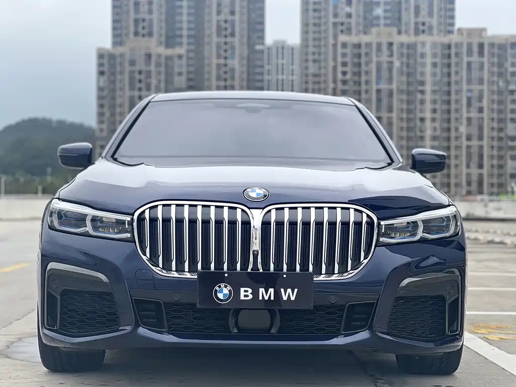 BMW 7 Series 2021 — фото 3