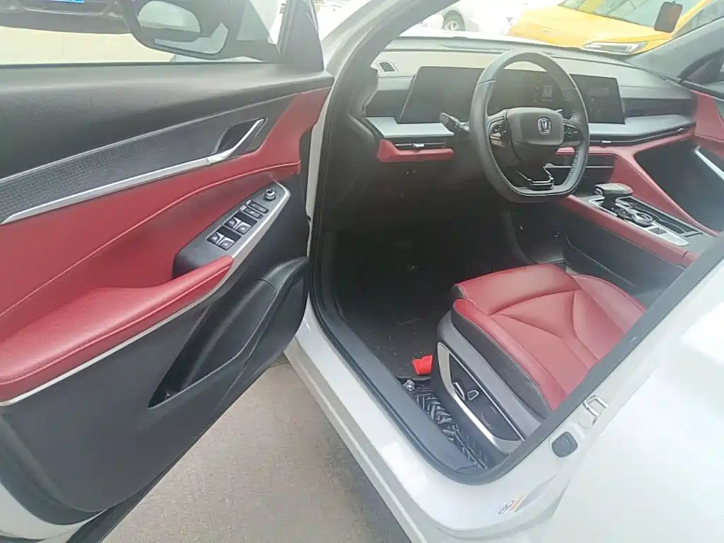 Changan CS75PLUS 2024 — фото 16