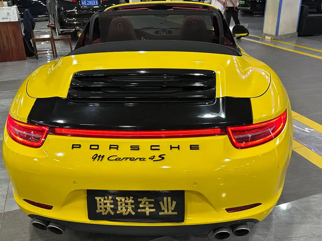 Porsche 911 2014 — фото 11
