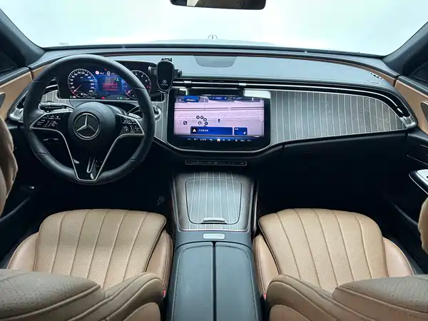 Mercedes-Benz E-Class 2025