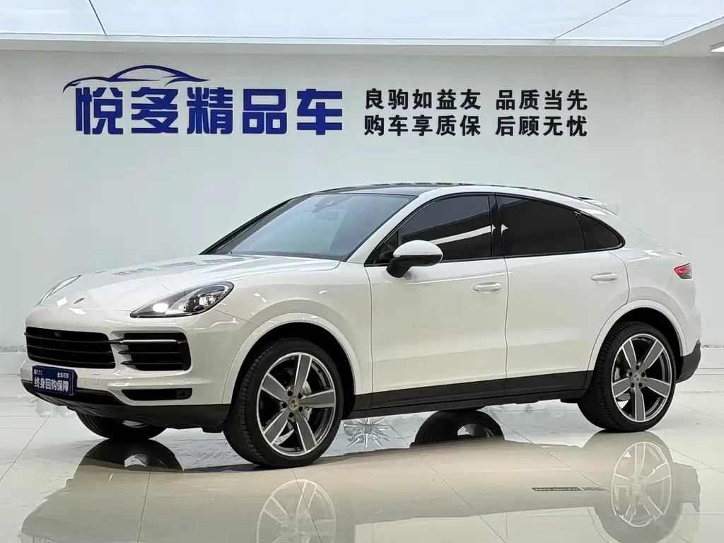 Porsche Cayenne 2021 — фото 1