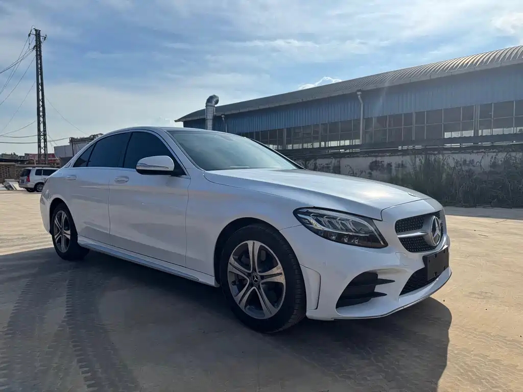 Mercedes-Benz C-Class 2019 — фото 2