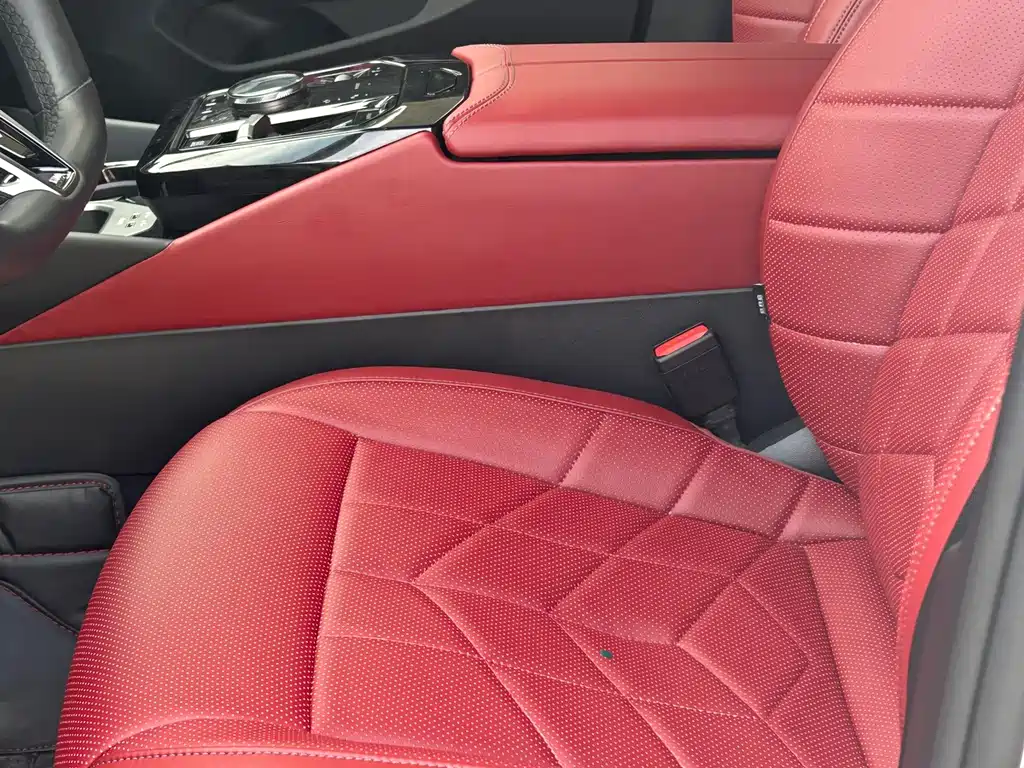 BMW 5 Series 2024
