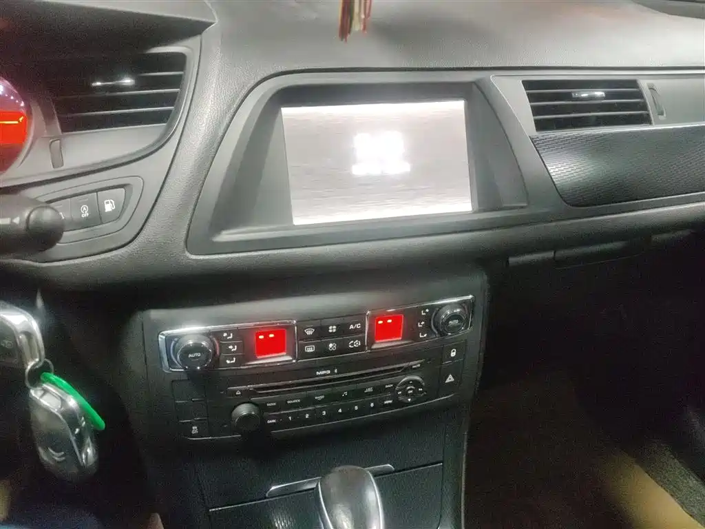 Citroen C5 2015 — фото 13