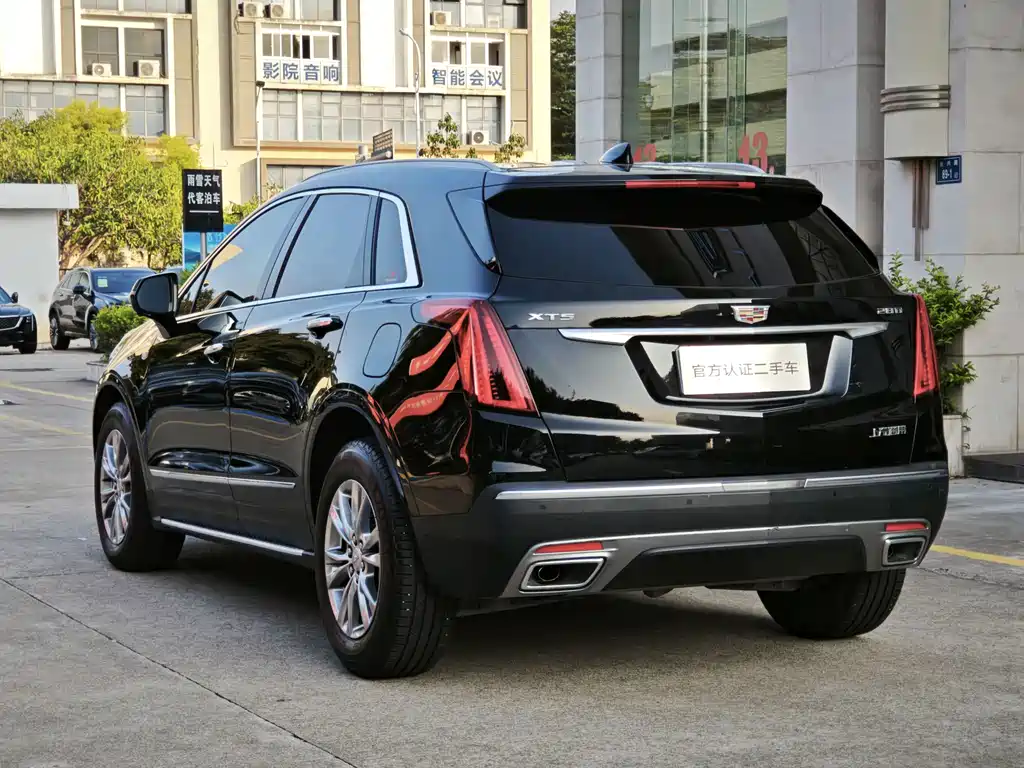 Cadillac XT5 2020 — фото 6