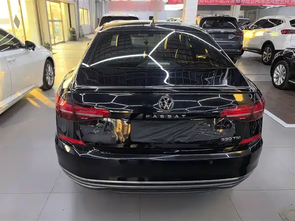 Volkswagen Passat 2021