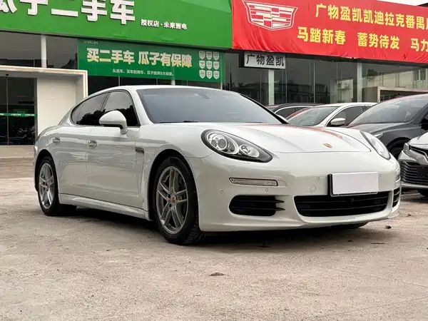 Porsche Panamera 2016