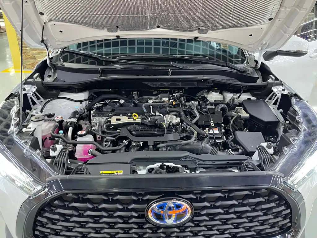 Toyota Corolla Cross 2023 — фото 17