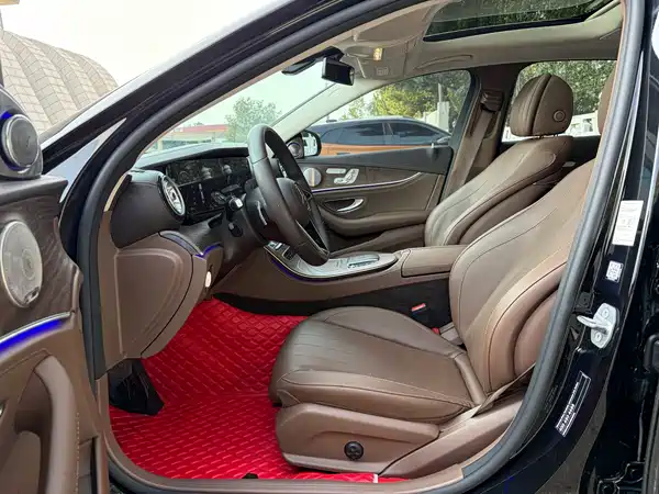 Mercedes-Benz E-Class 2021