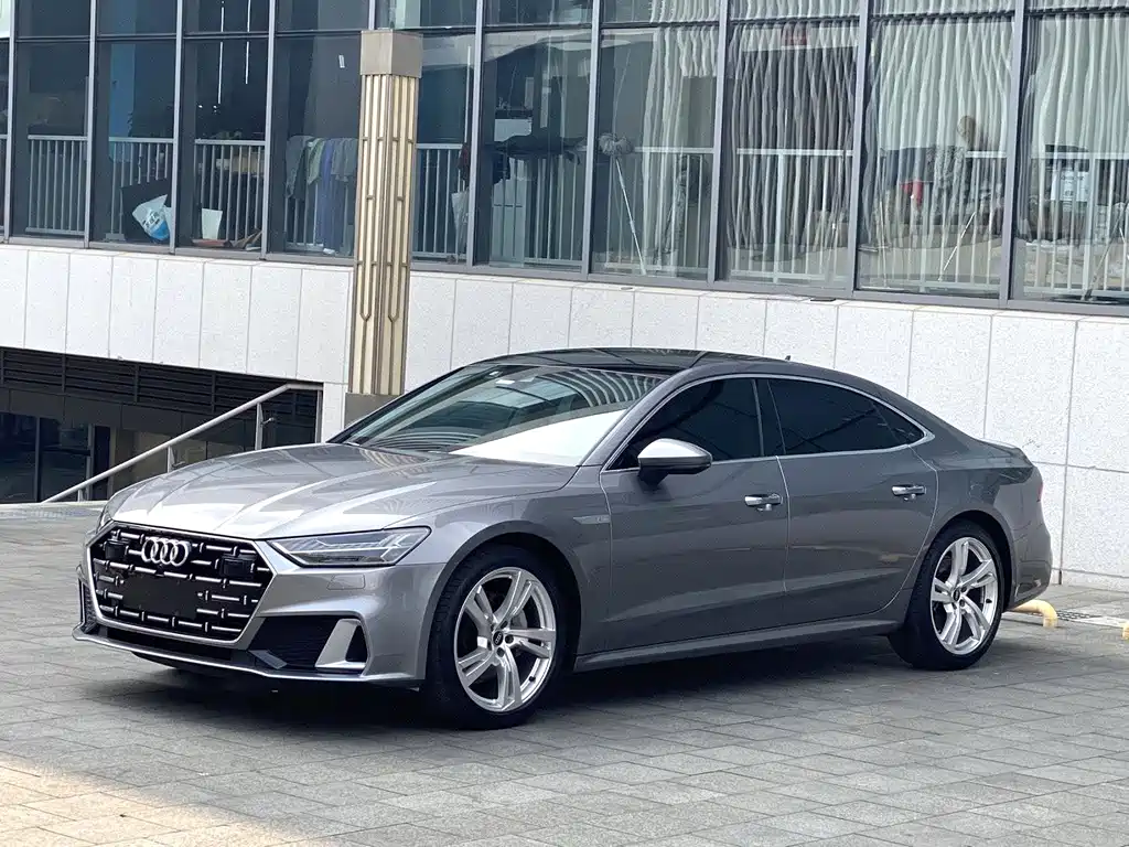 Audi A7L 2023 — фото 1