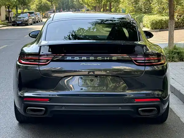 Porsche Panamera 2019