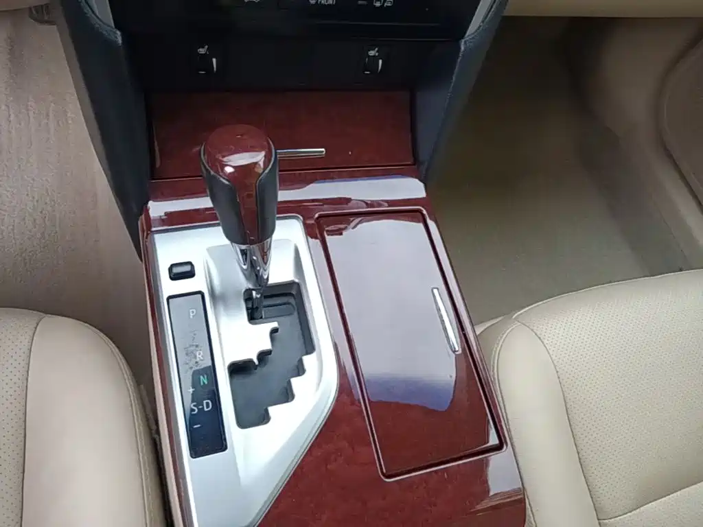 Toyota Camry 2014 — фото 21
