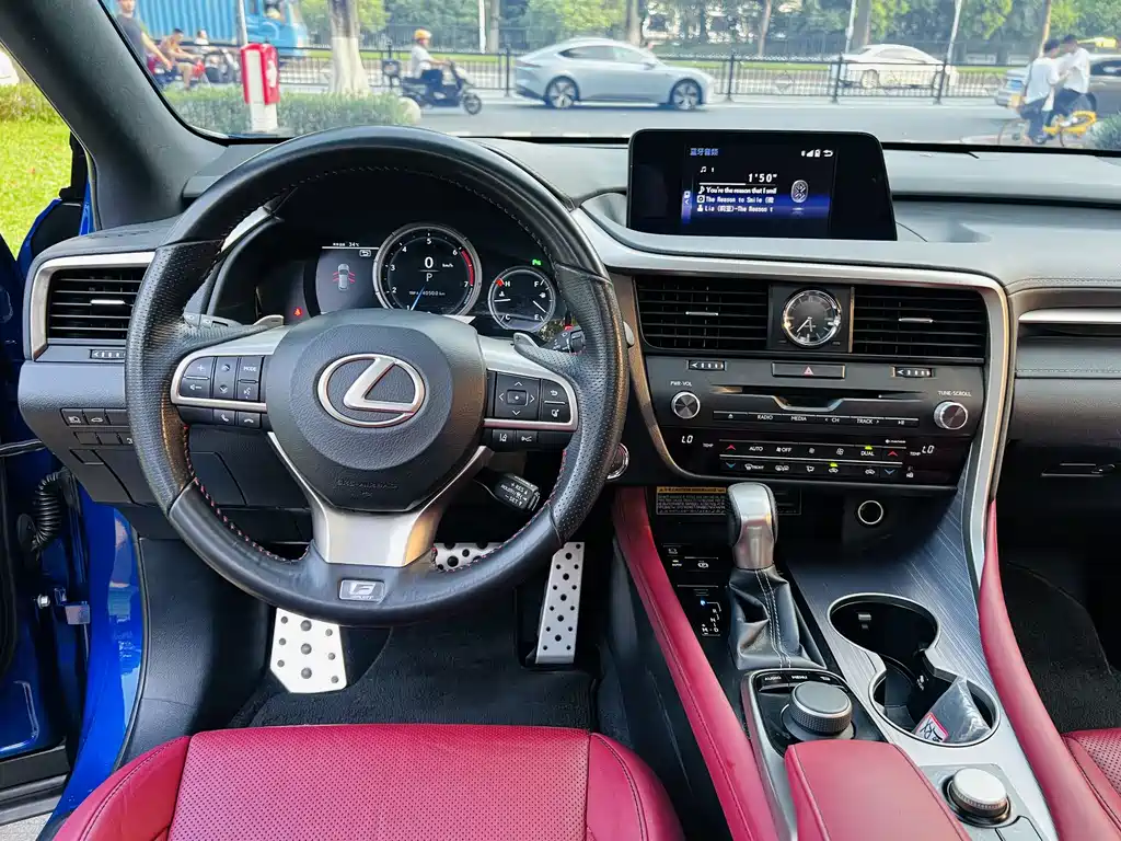 Lexus RX 2019 — фото 16