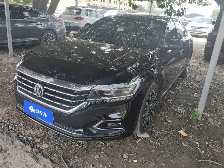 Volkswagen Passat 2021 — фото 1