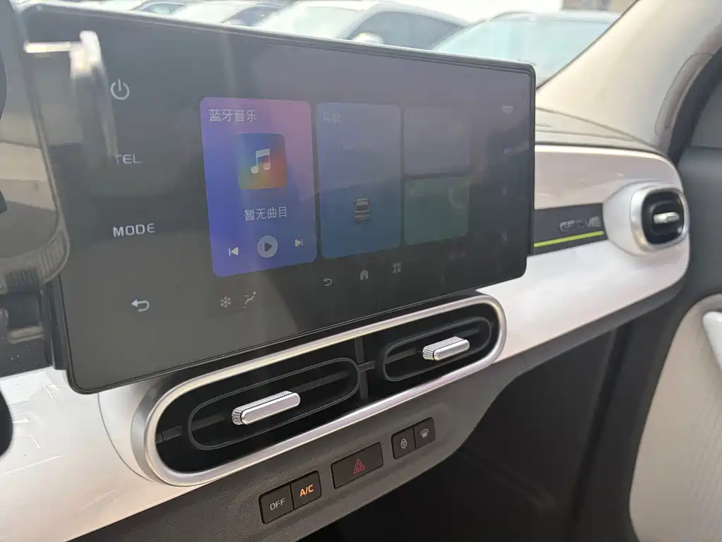 Geely Galaxy Panda 2024 — фото 12