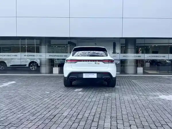 Porsche Macan 2024