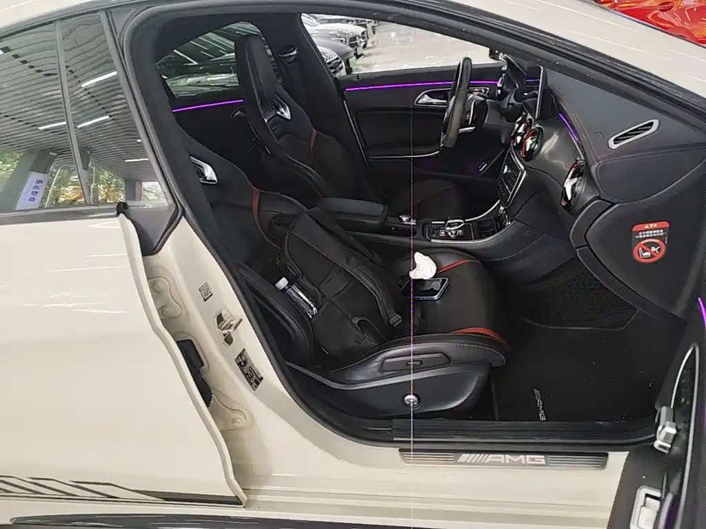 Mercedes-Benz Mercedes CLA AMG 2017 — фото 25