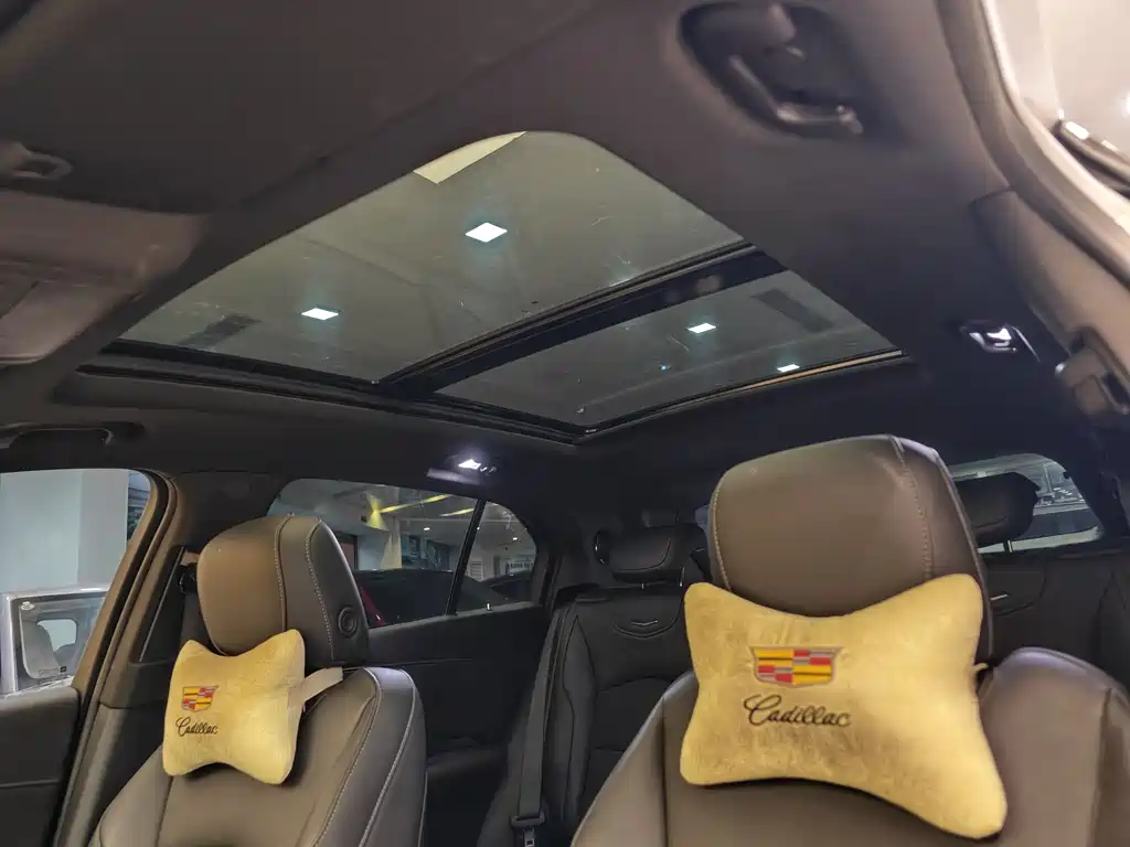 Cadillac XT4 2021 — фото 13