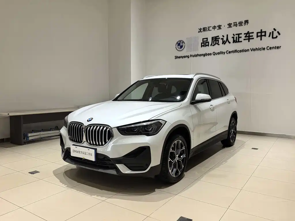 BMW X1 2022 — фото 1