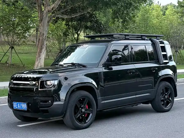 Land Rover Defender 2020