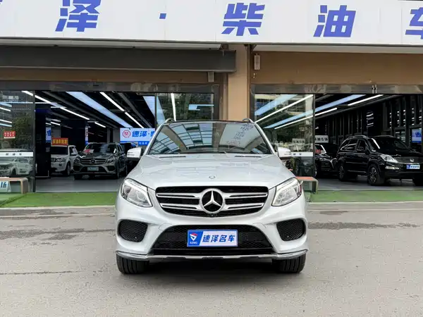 Mercedes-Benz GLE 2015