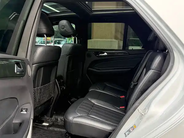 Mercedes-Benz GLE 2015