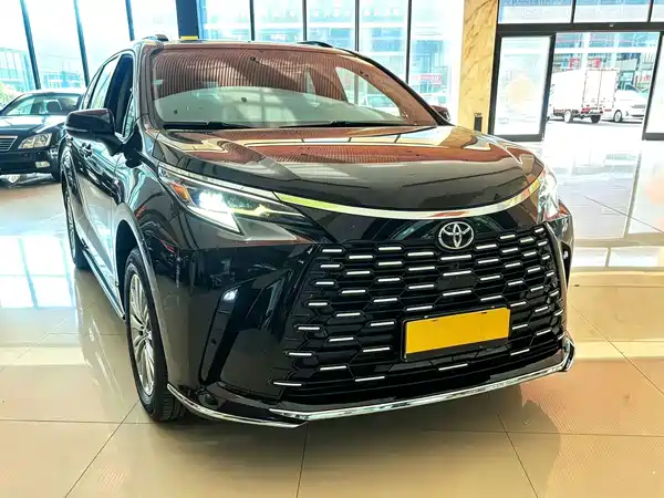 Toyota Granvia 2025