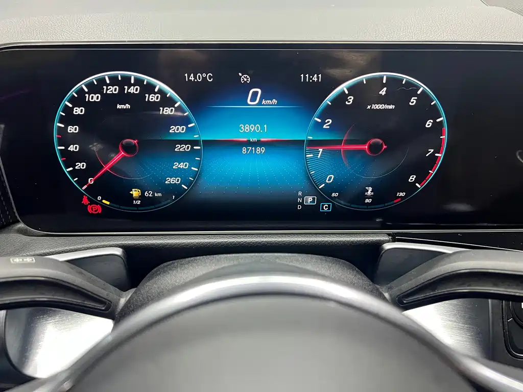 Mercedes-Benz GLB 2020 — фото 16