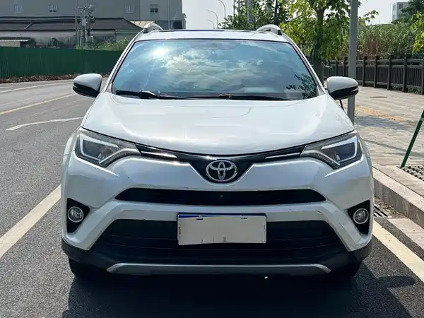 Toyota RAV4 2017