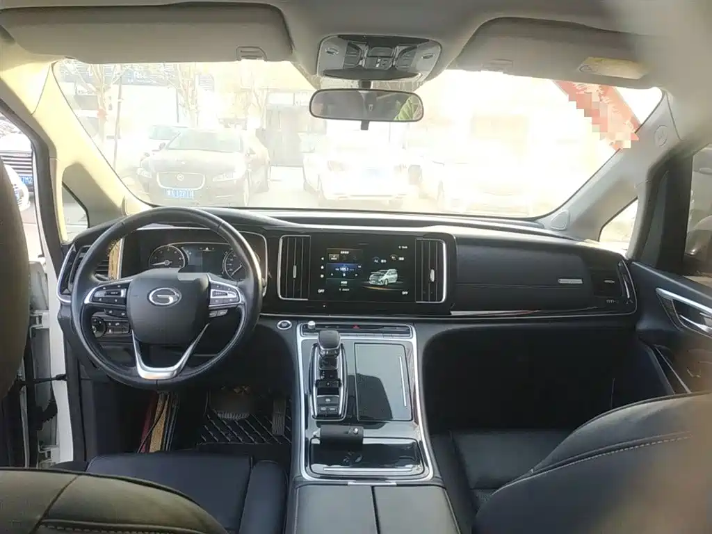 GAC Motor Trumpchi M8 2022 — фото 11
