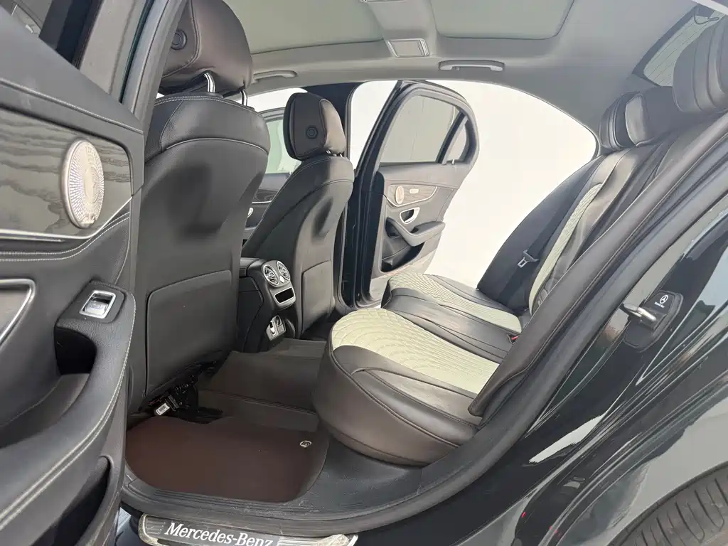 Mercedes-Benz C-Class 2020 — фото 10