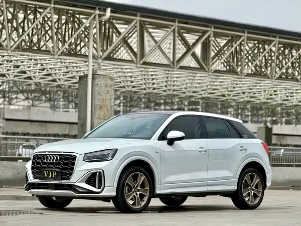 Audi Q2L 2022