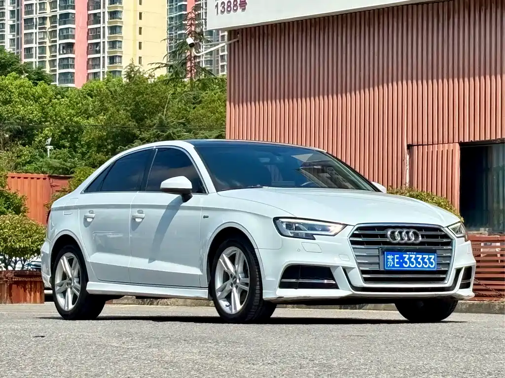 Audi A3 2020 — фото 2