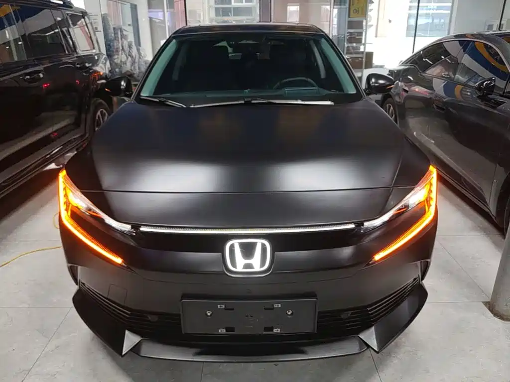 Honda e:NP2 2025 — фото 3