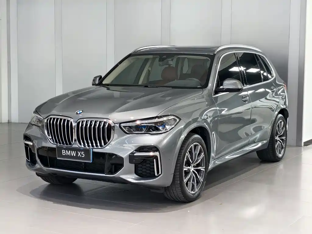 BMW X5 2022 — фото 1