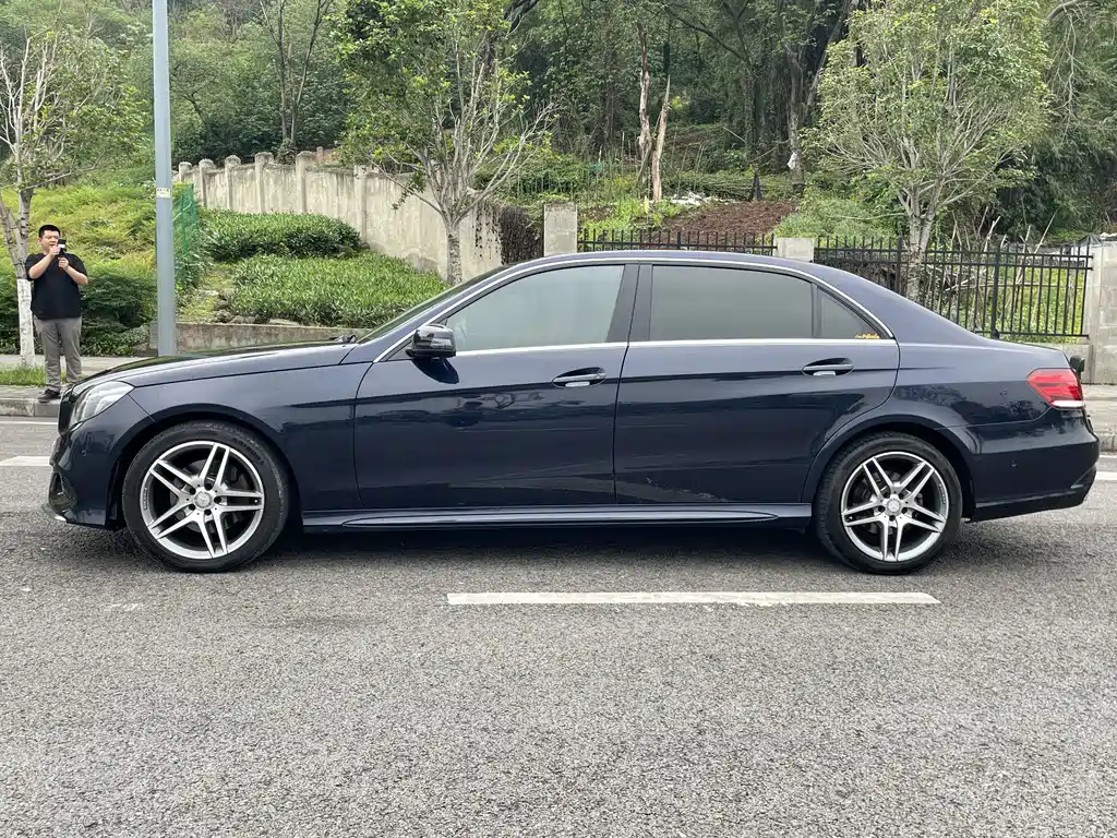 Mercedes-Benz E-Class 2015
