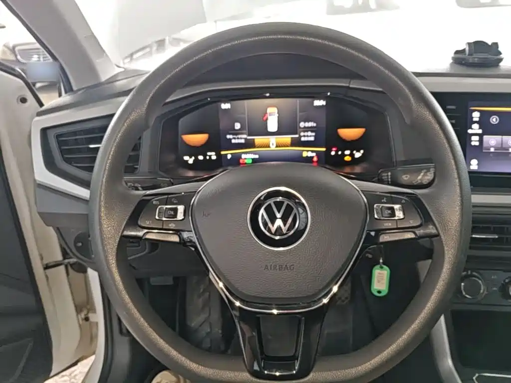 Volkswagen Polo 2023 — фото 11