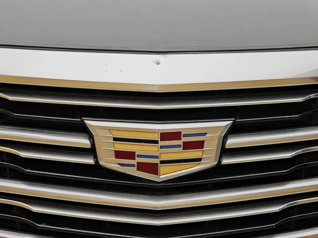 Cadillac XT5 2018 — фото 3