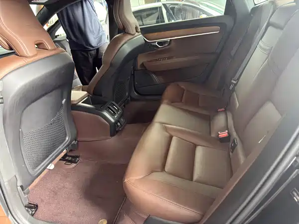 Volvo S90 2021