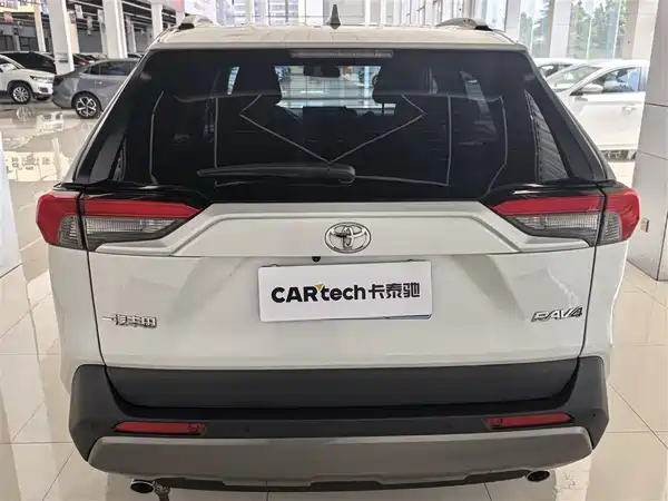 Toyota RAV4 2023