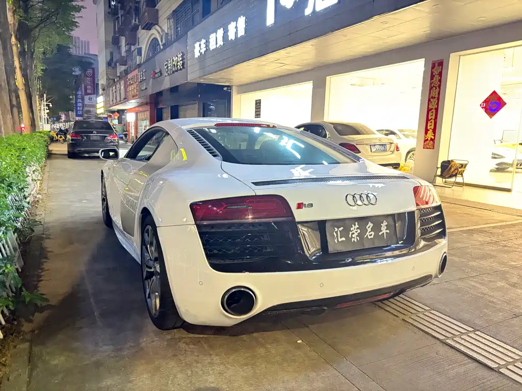 Audi R8 2016 — фото 5