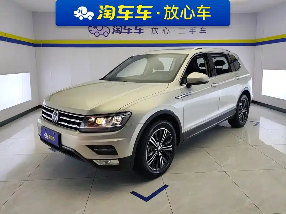 Volkswagen Tiguan L 2021 — фото 1