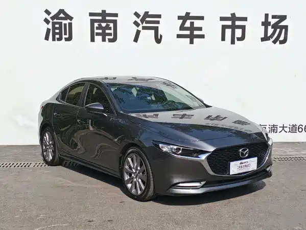 Mazda 3 Axela 2022