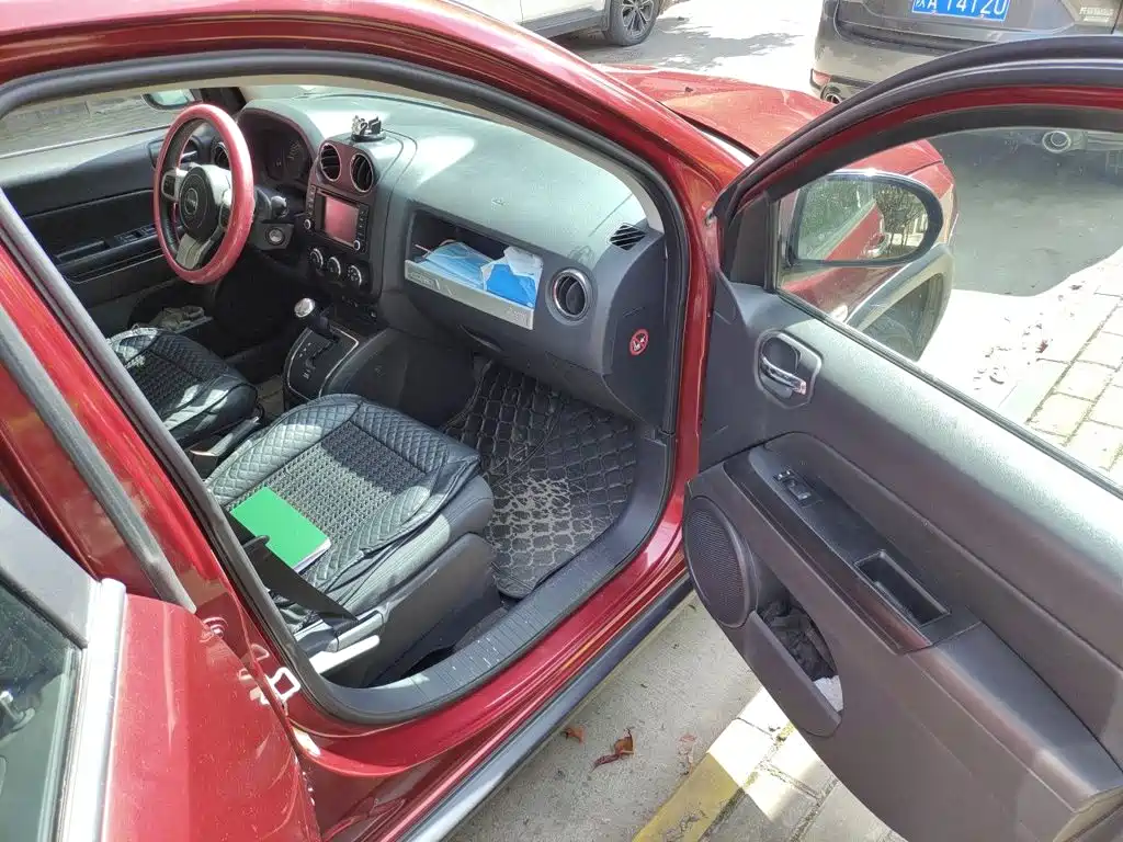Jeep Compass 2014 — фото 22