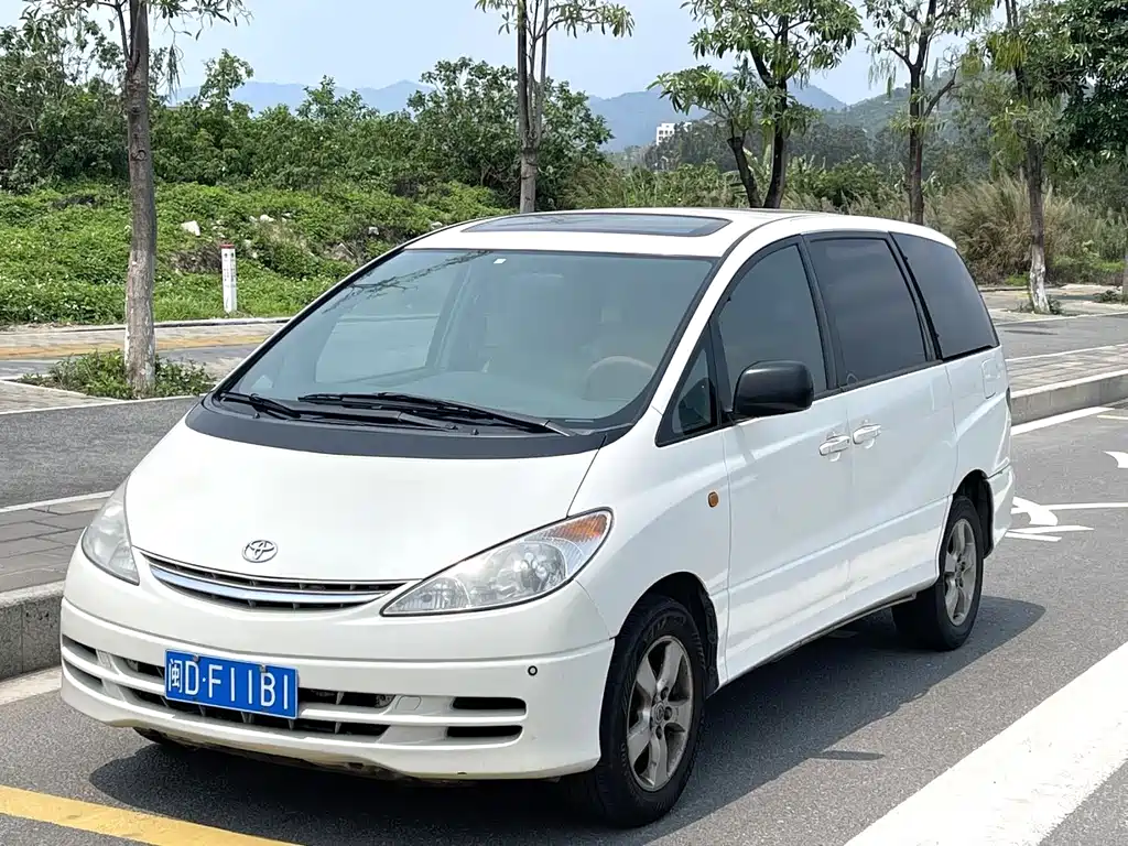 Toyota Previa 2003 — фото 1