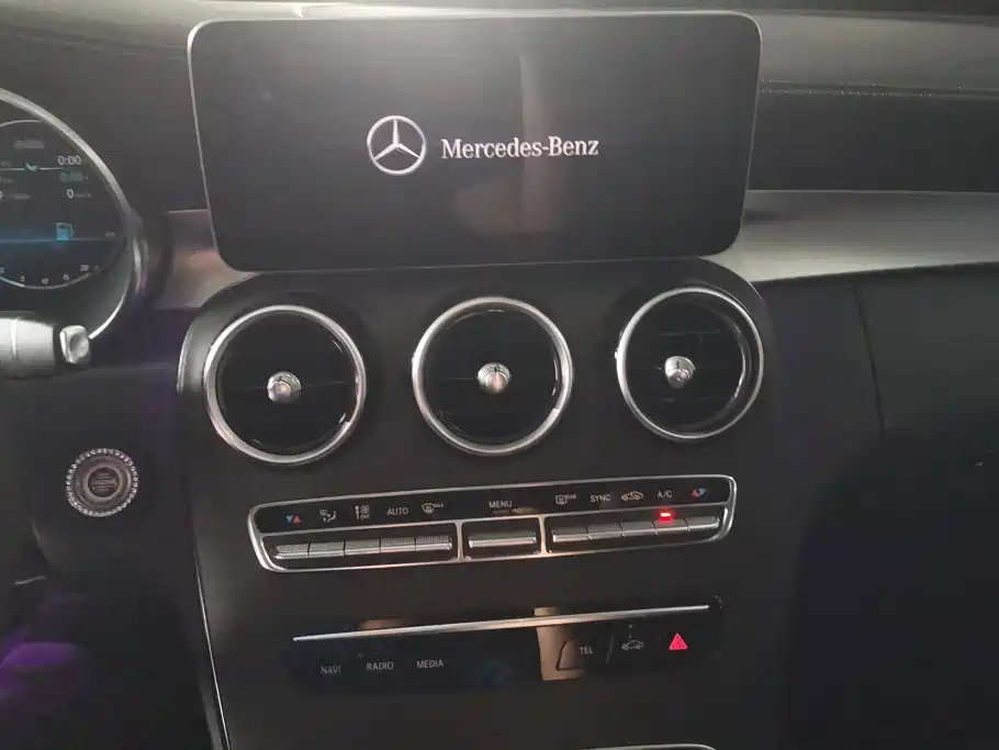 Mercedes-Benz C-Class 2020 — фото 13