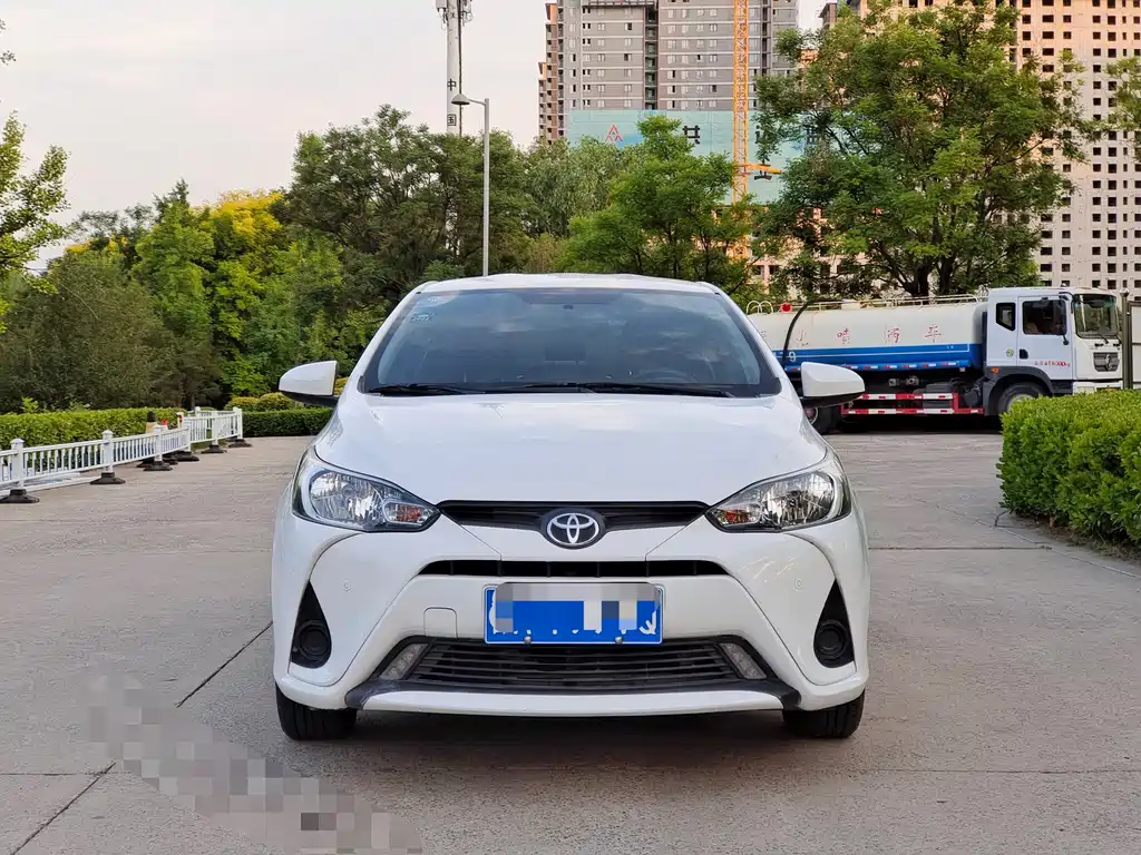 Toyota Yaris L 2019 — фото 2