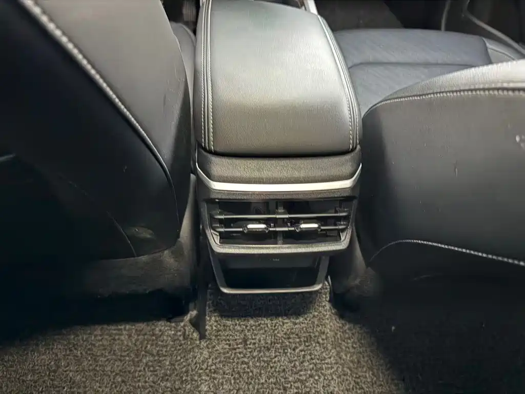 Geely Emgrand 2023 — фото 10
